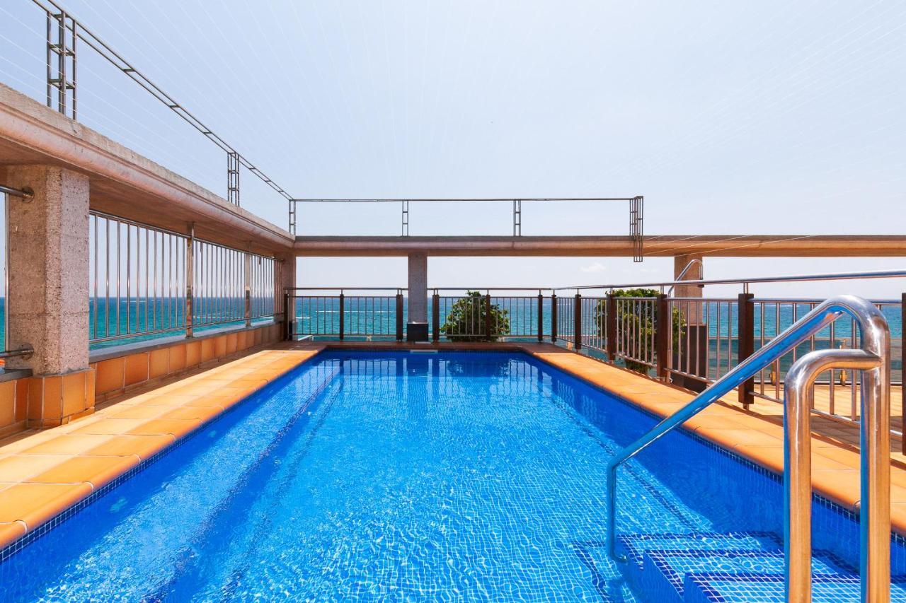 Apartamento Uhc Las Palmas Salou Exterior foto