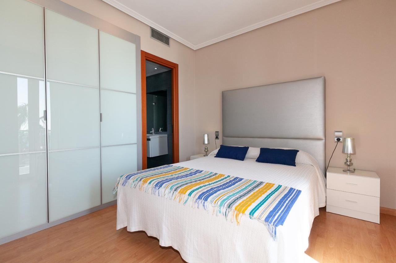 Apartamento Uhc Las Palmas Salou Exterior foto